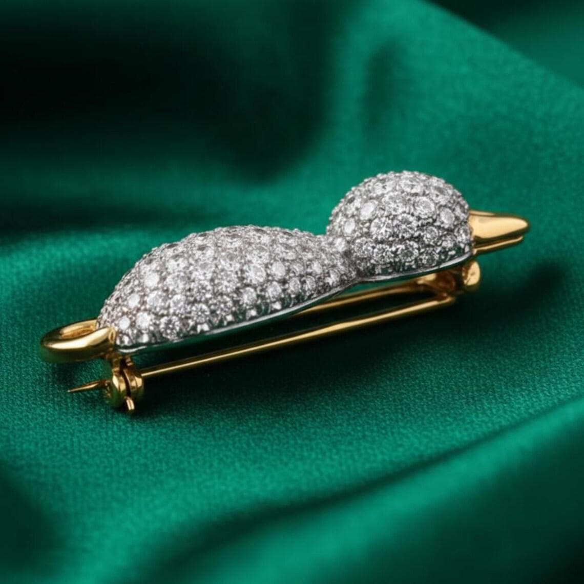 Moissanite Cat Brooch — View 2