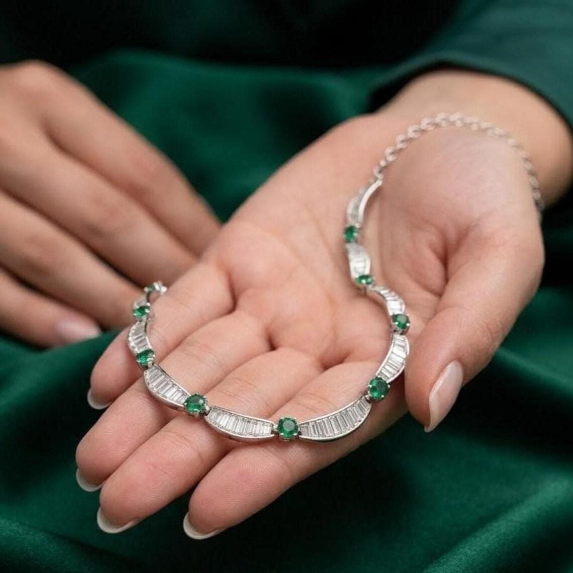 Women's Emerald Green Choker Necklace — View 5