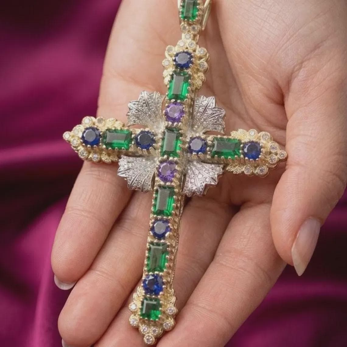 Vintage Emerald Green Cross Pendant — View 3